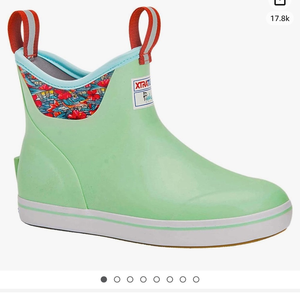 Xtra tuff deck boots - women’s 9